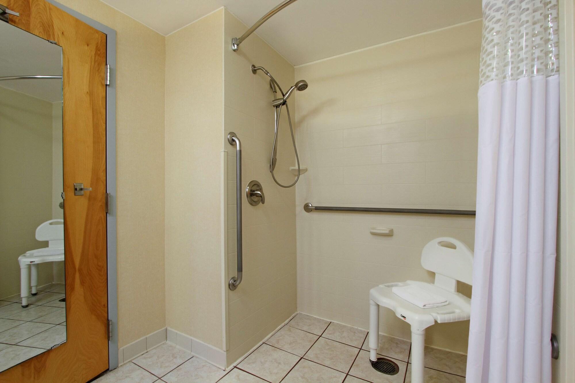 Hampton Inn Ashtabula Austinburg Екстериор снимка
