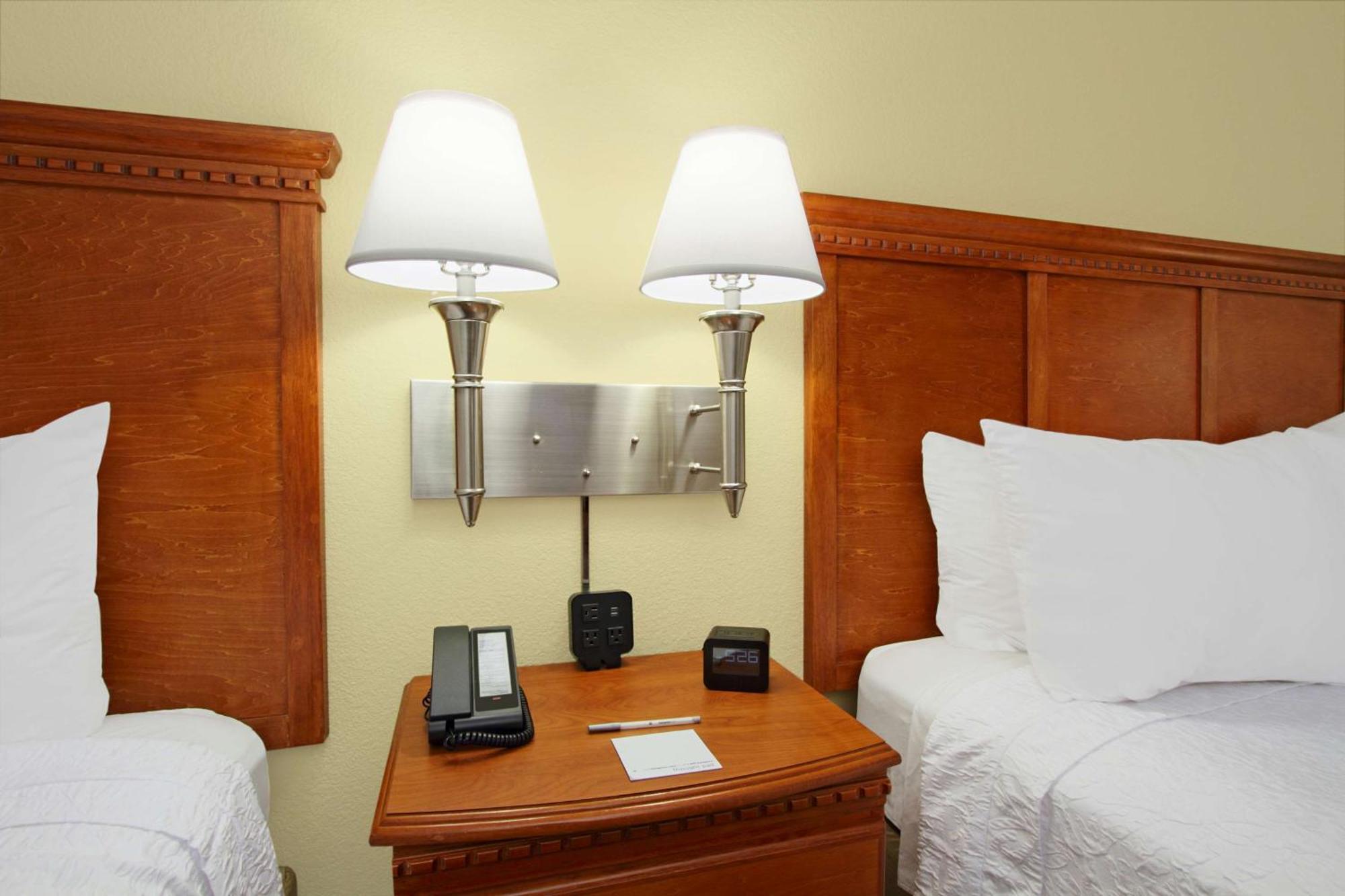Hampton Inn Ashtabula Austinburg Екстериор снимка