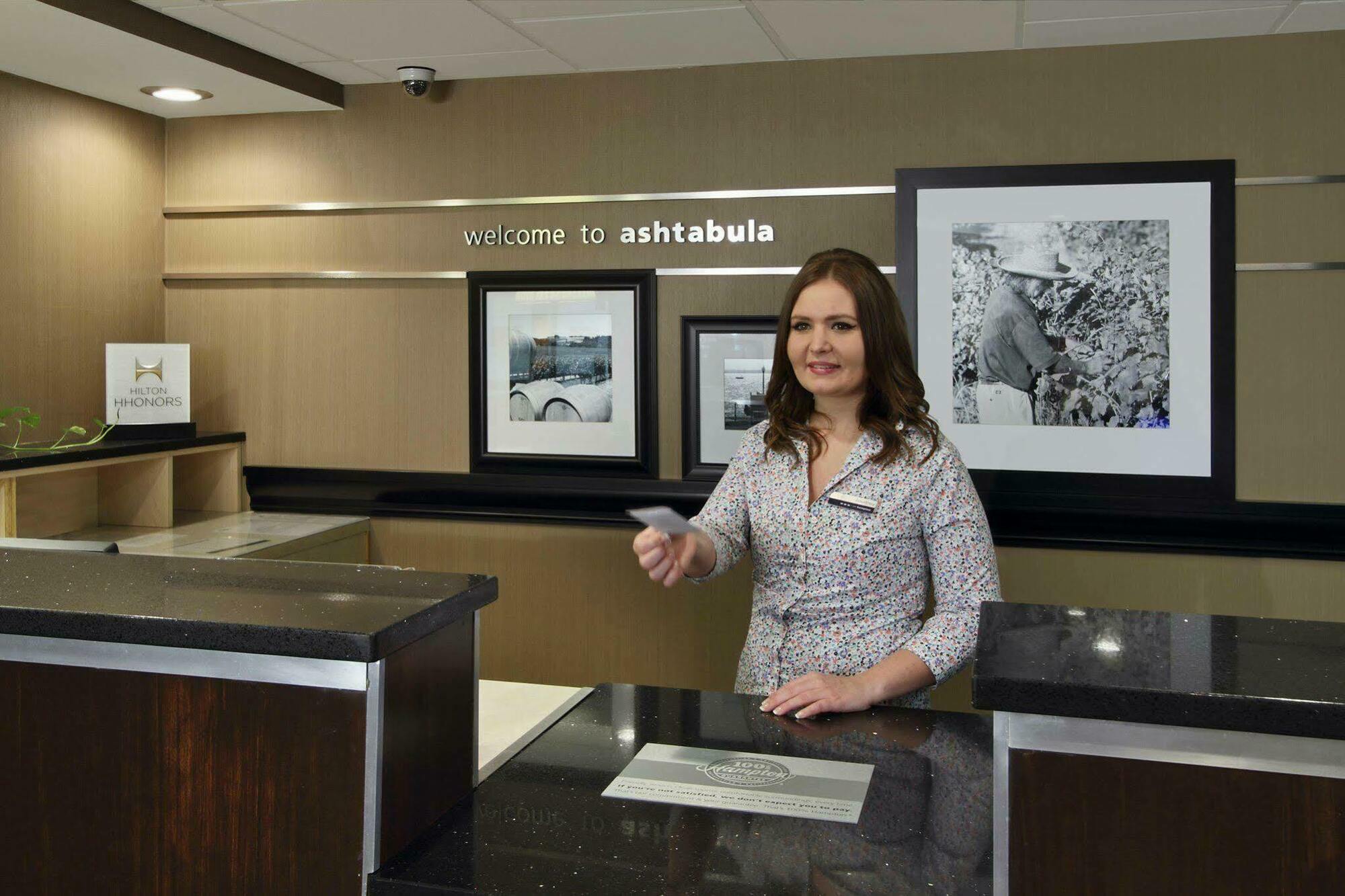 Hampton Inn Ashtabula Austinburg Екстериор снимка